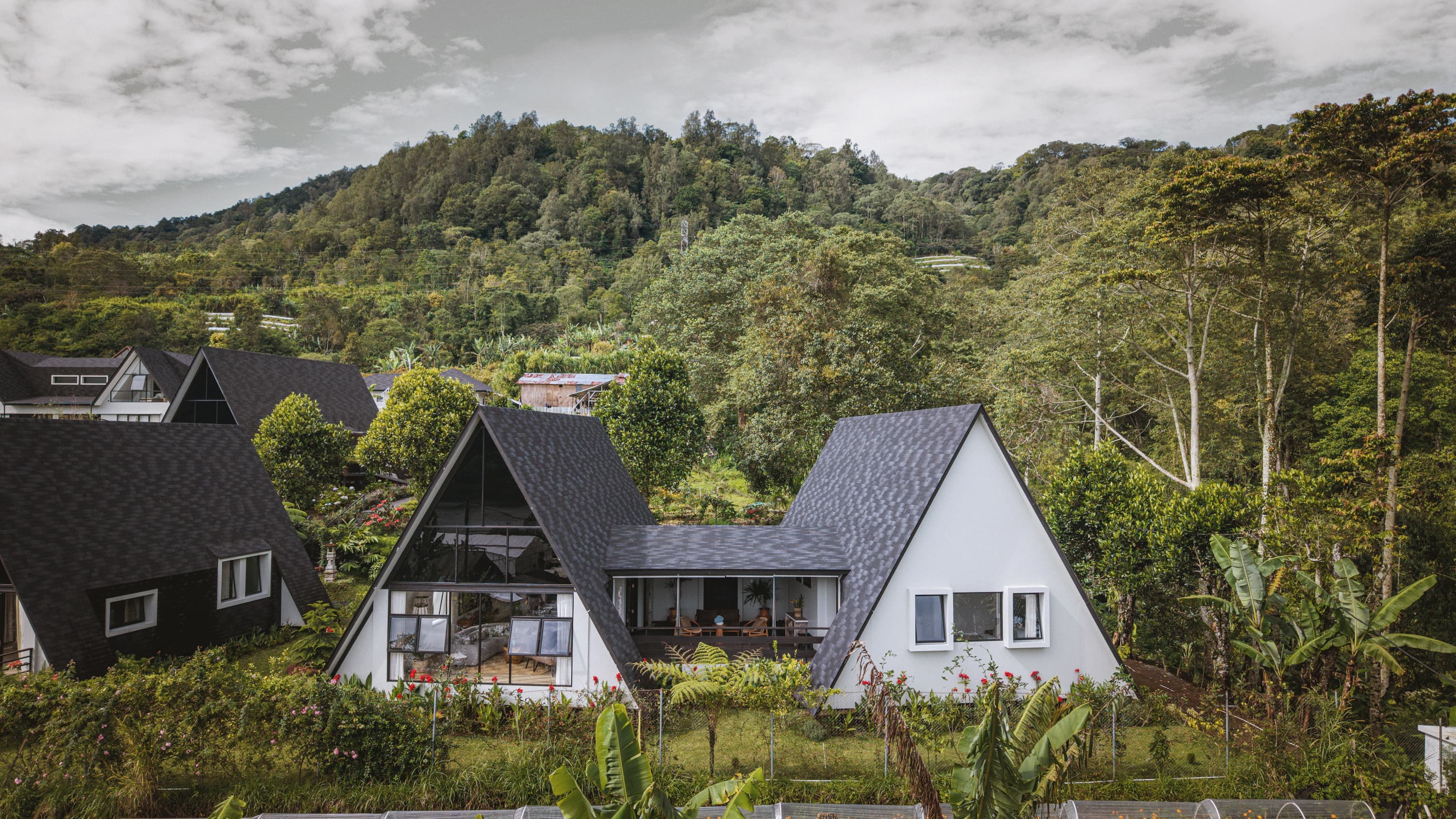 Buyan Lakeside Villas property